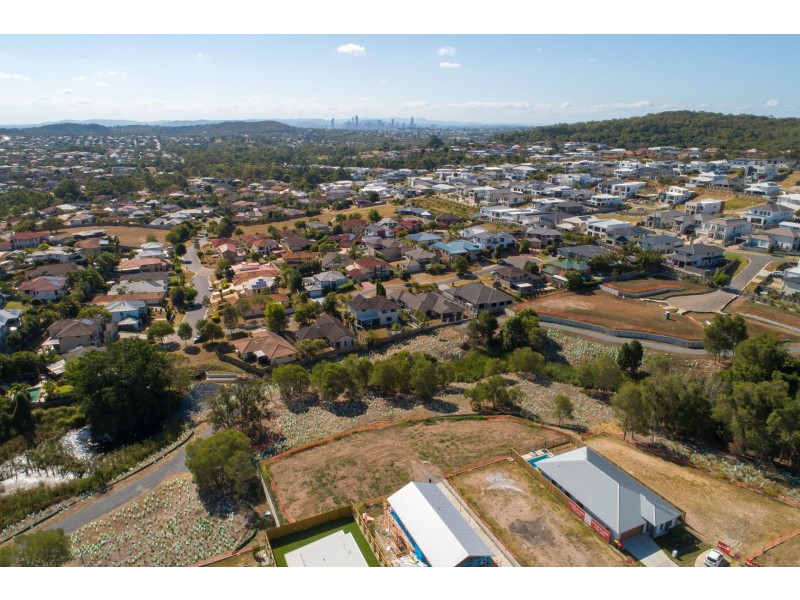 1 – 6 Little court, Carindale QLD 4152