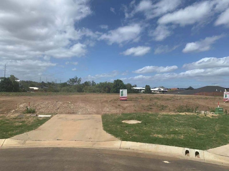 1 – 6 Little court, Carindale QLD 4152