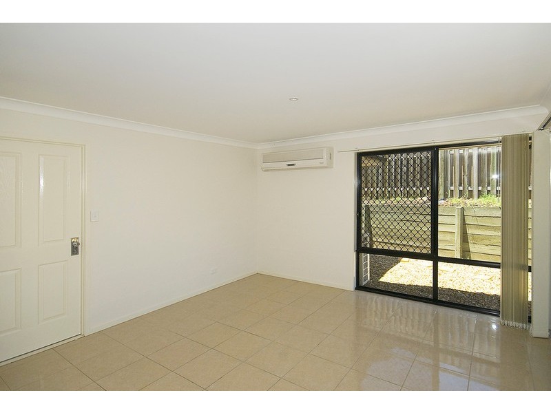 10 Beaumont Crescent, Pacific Pines QLD 4211