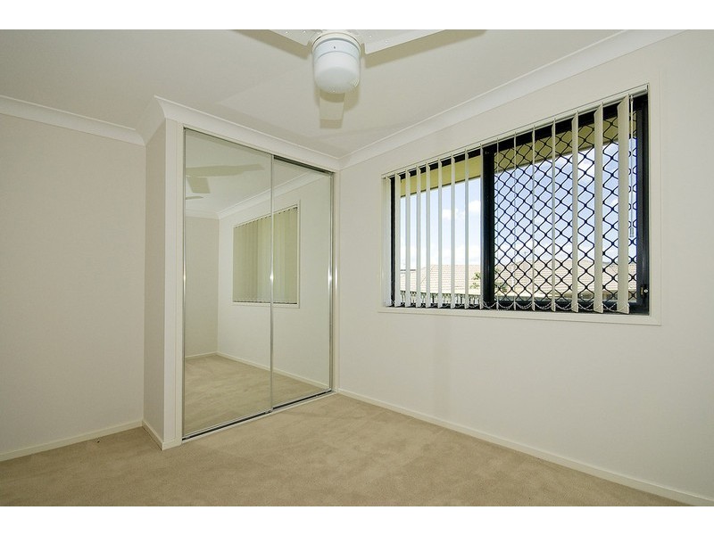 10 Beaumont Crescent, Pacific Pines QLD 4211