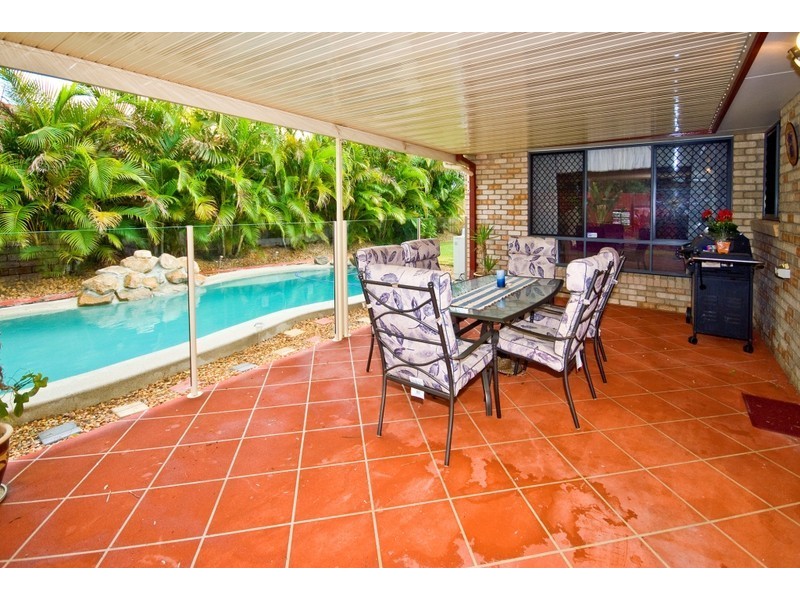 70 Dampier Cres, Drewvale QLD 4116