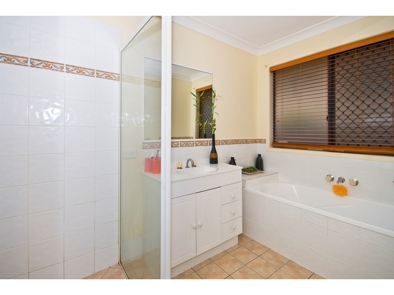 70 Dampier Cres, Drewvale QLD 4116