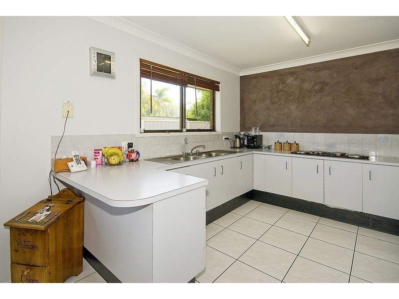17 Erin Drive, Browns Plains QLD 4118