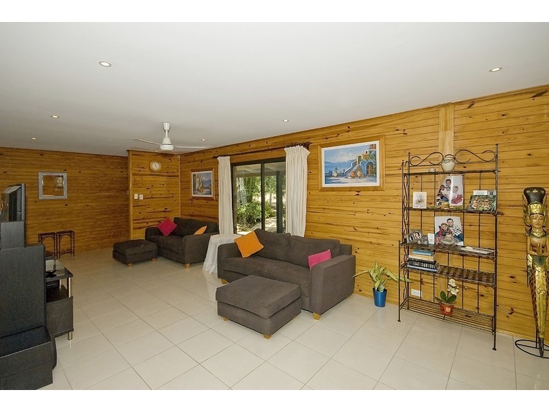36 Nottingham Ct, Forestdale QLD 4118