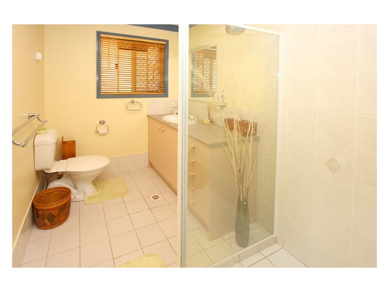 25 Teasel Crescent, Forest Lake QLD 4078