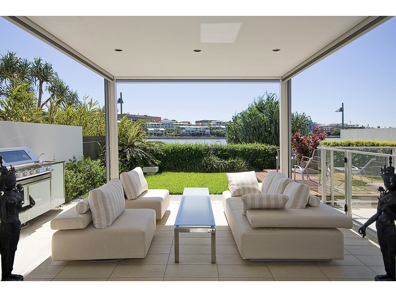43 Waterline Cres, Bulimba QLD 4171