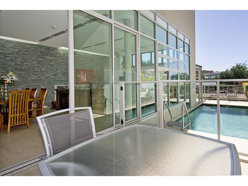 43 Waterline Cres, Bulimba QLD 4171