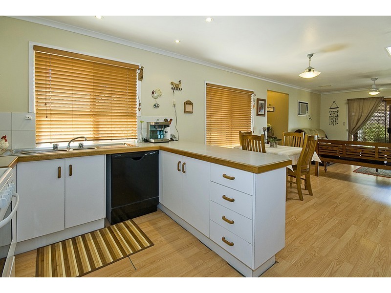 3 / 21 Henty Dr, Redbank Plains QLD 4301