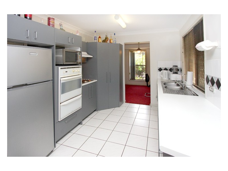 5 Wombat Place, Doolandella QLD 4077