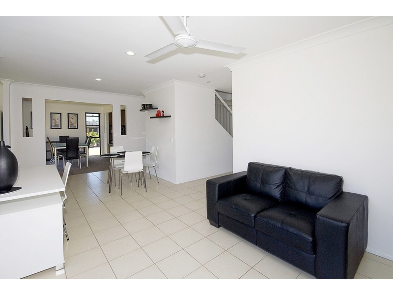 39  Freshwater Dr, Berrinba QLD 4117