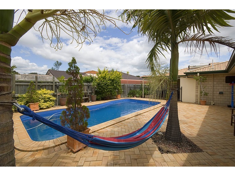 17 Lotusbird Pl, Calamvale QLD 4116