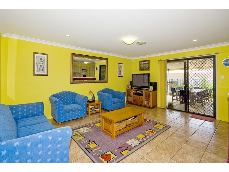17 Lotusbird Pl, Calamvale QLD 4116