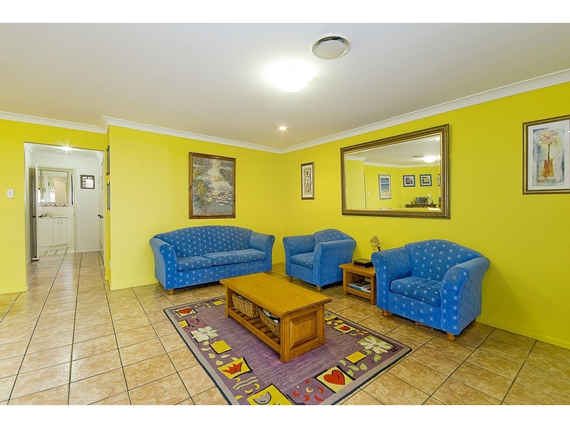 17 Lotusbird Pl, Calamvale QLD 4116