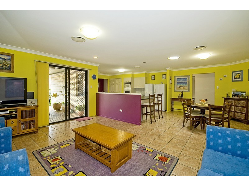 17 Lotusbird Pl, Calamvale QLD 4116