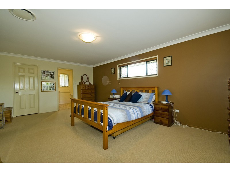 17 Lotusbird Pl, Calamvale QLD 4116