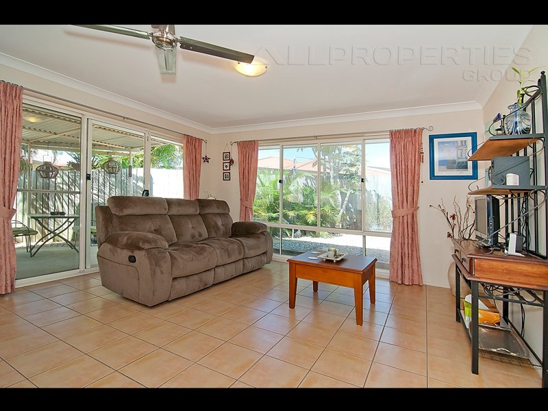4 Sturt Place, Drewvale QLD 4116
