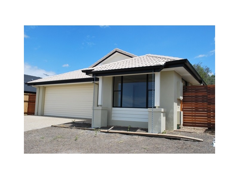 16 Sandalwood Street, Heathwood QLD 4110