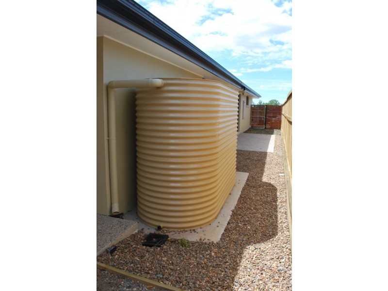 16 Sandalwood Street, Heathwood QLD 4110