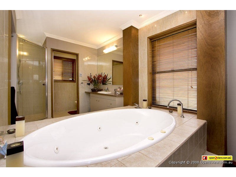 20 Ascot Avenue, Forest Lake QLD 4078