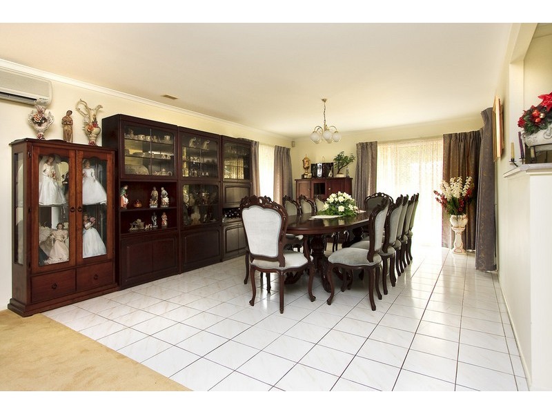 25 Boudin Place, Forest Lake QLD 4078