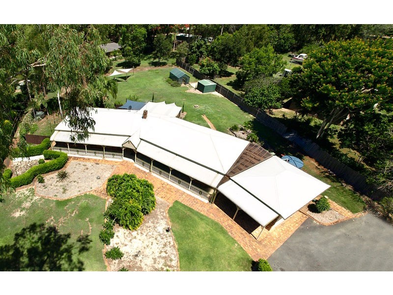 64 Paradise Road, Forestdale QLD 4118