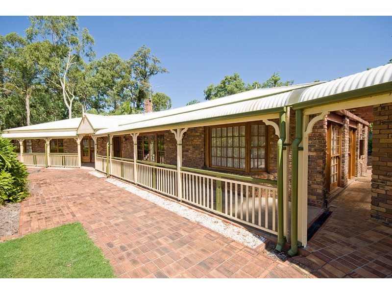 64 Paradise Road, Forestdale QLD 4118