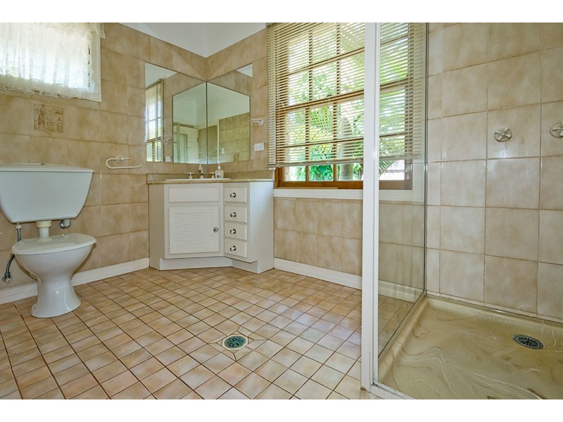 64 Paradise Road, Forestdale QLD 4118