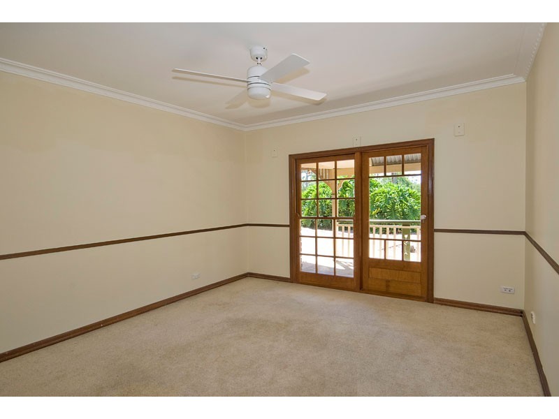 64 Paradise Road, Forestdale QLD 4118