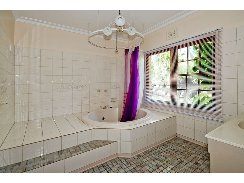 64 Paradise Road, Forestdale QLD 4118