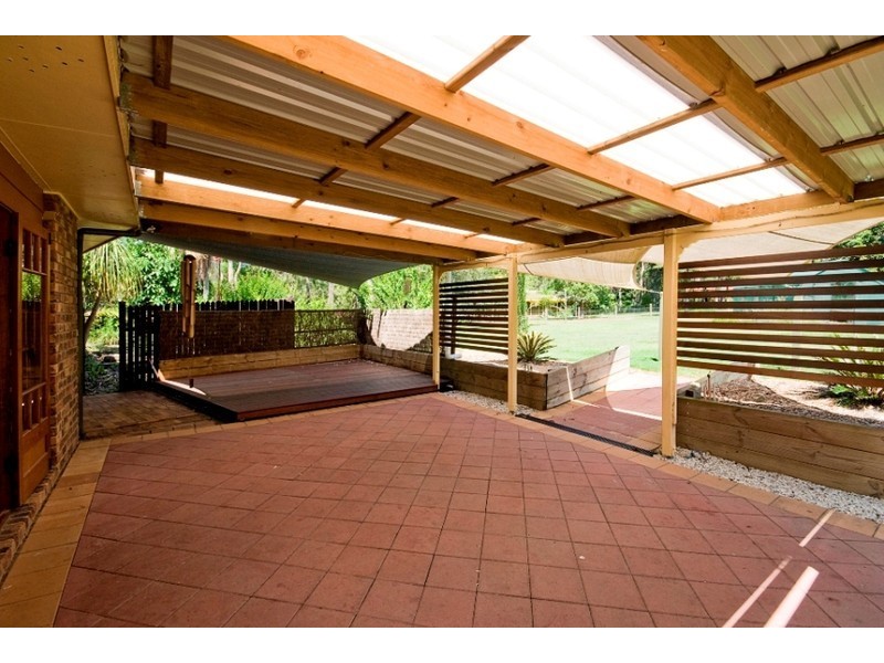 64 Paradise Road, Forestdale QLD 4118