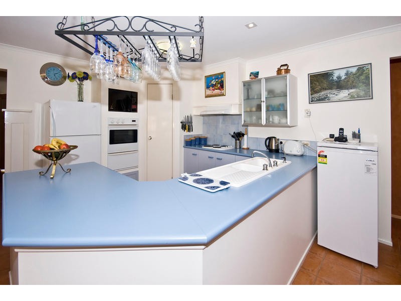 13 Carlos Street, Hillcrest QLD 4118