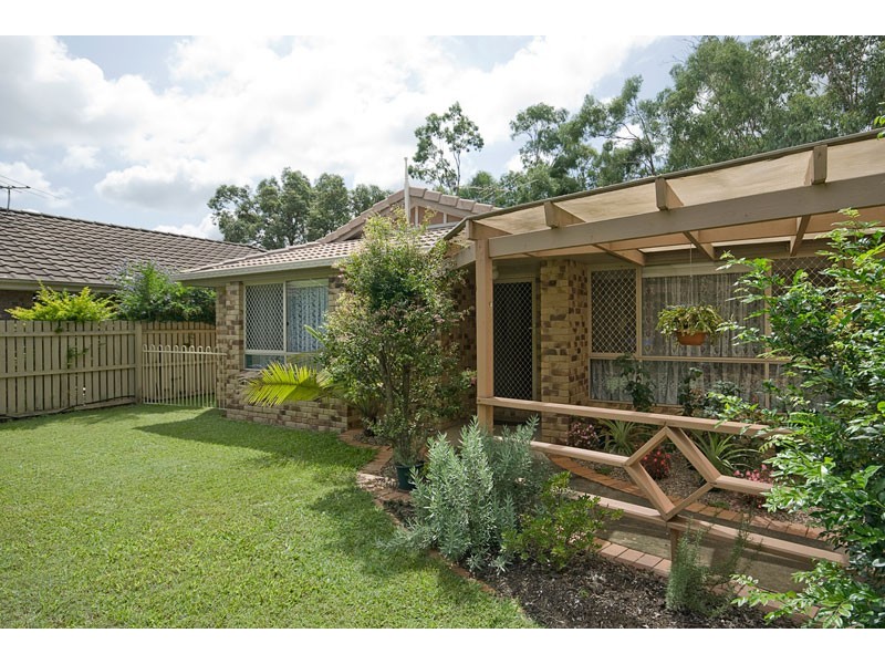 6 Jardine Court, Hillcrest QLD 4118