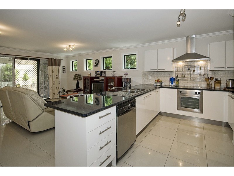 16  Sanctuary Drive, Forest Lake QLD 4078