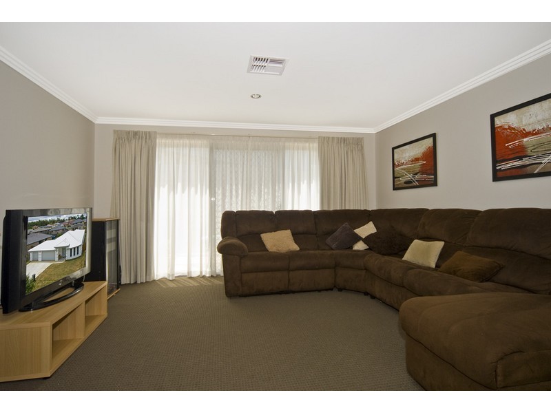 25 Caley Cres, Drewvale QLD 4116