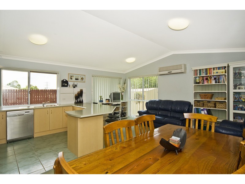 12 Chams Street, Marsden QLD 4132