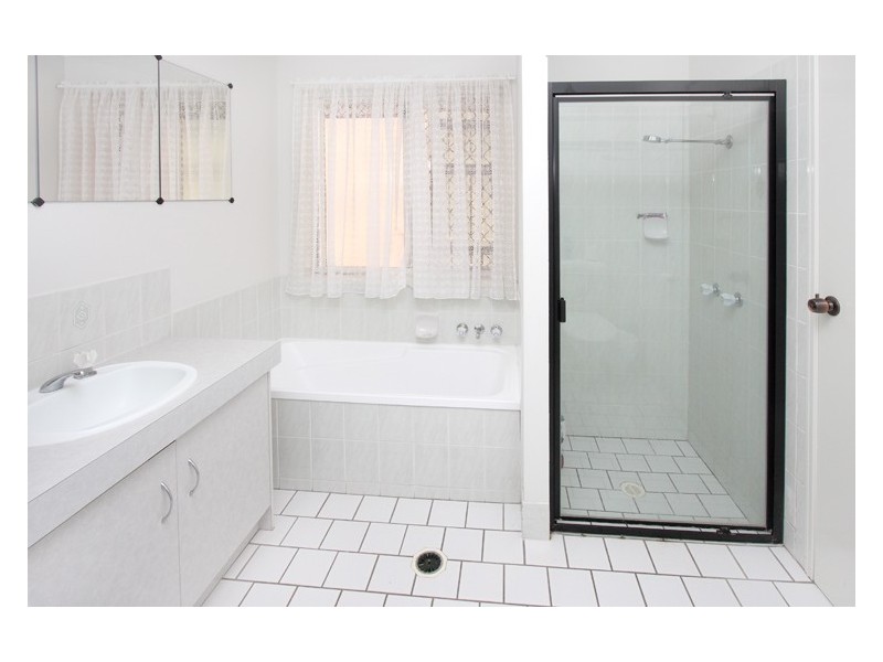 24 Beltana Place, Forest Lake QLD 4078