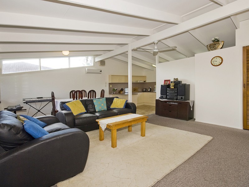 25 Vansittart Road, Regents Park QLD 4118