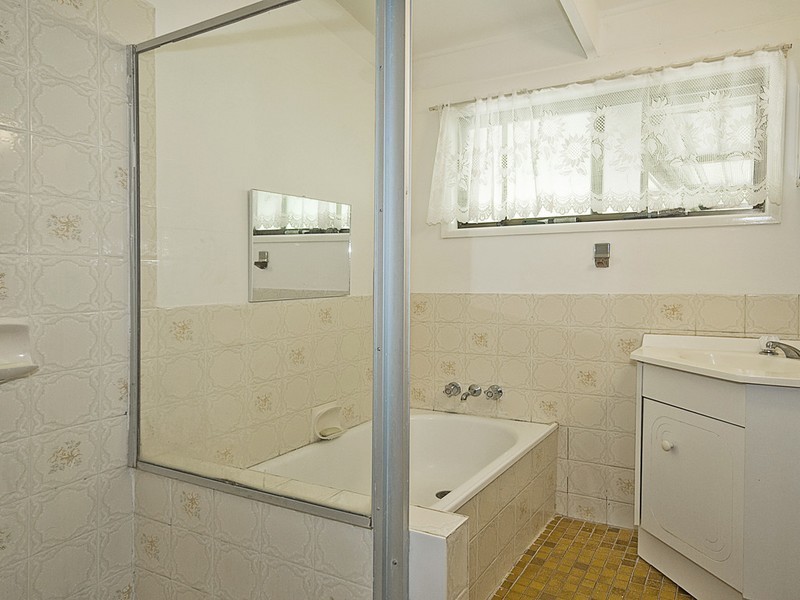 25 Vansittart Road, Regents Park QLD 4118