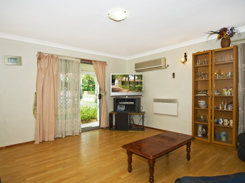 72 Peverell Street, Hillcrest QLD 4118