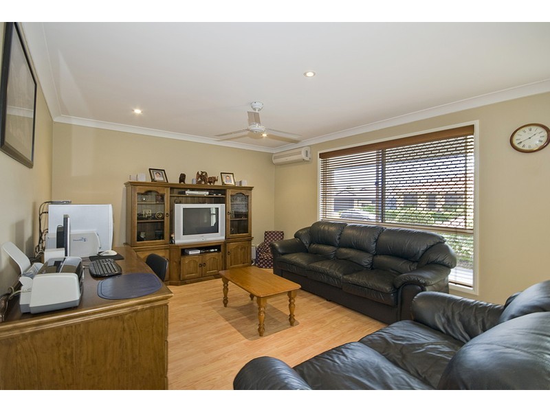 22 Dampier Cres, Drewvale QLD 4116
