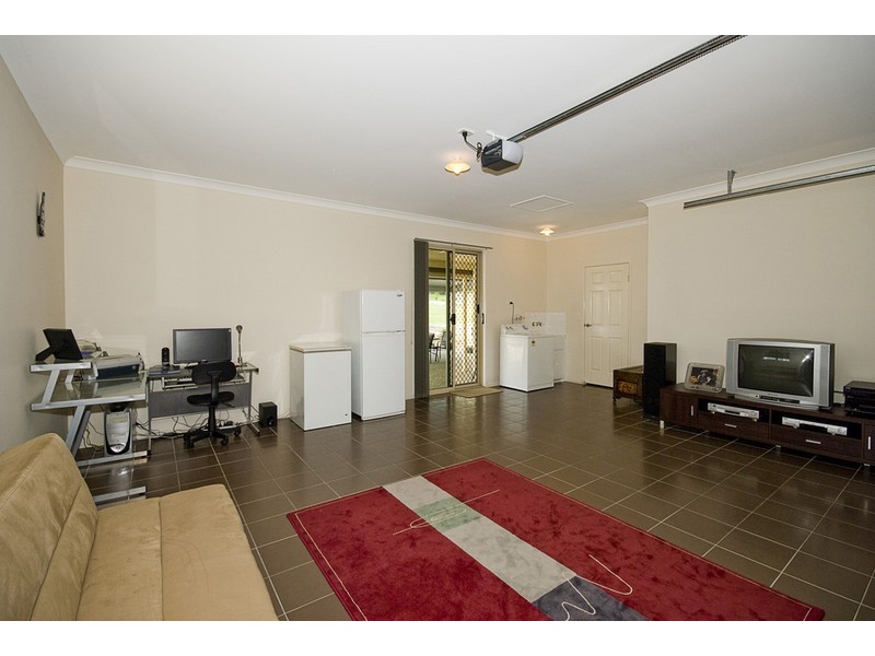 92-94 Red Gum, New Beith QLD 4124