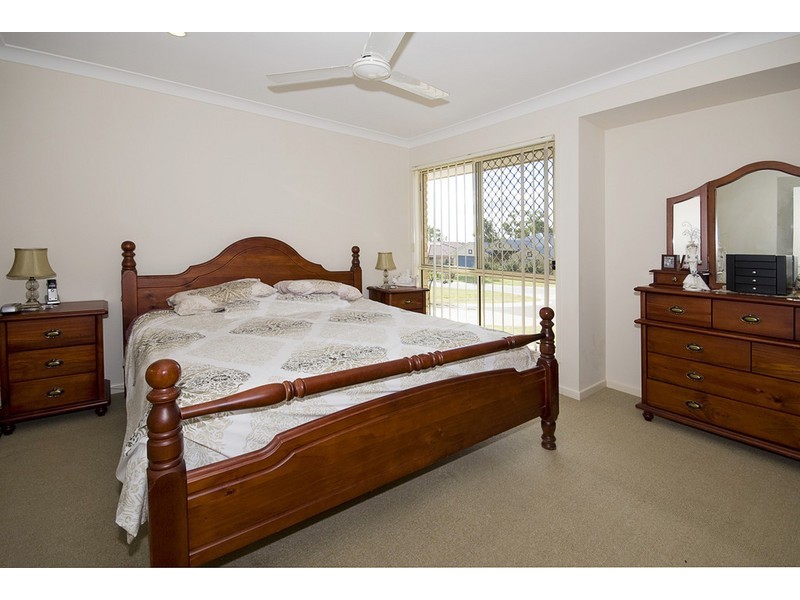 42 Gippsland Circuit, Forest Lake QLD 4078