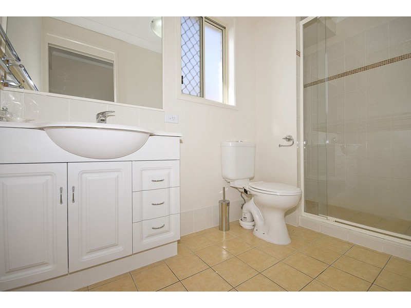 42 Gippsland Circuit, Forest Lake QLD 4078