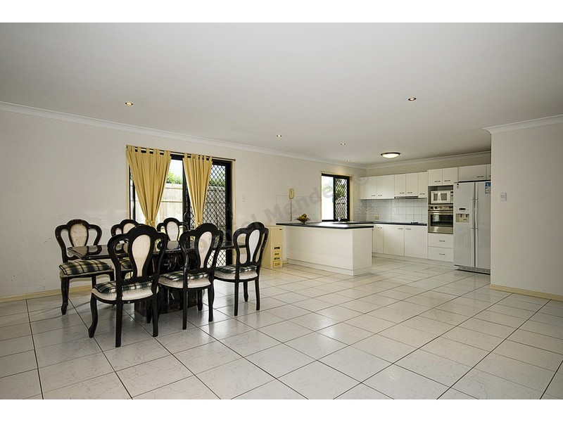 2 Dulwich Place, Creekwood, Forest Lake QLD 4078