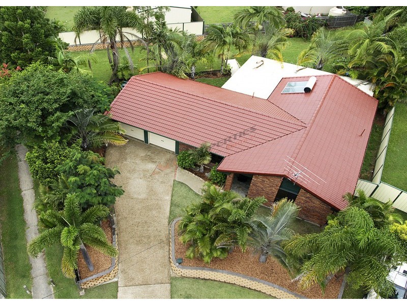 2 Watling Street, Hillcrest QLD 4118