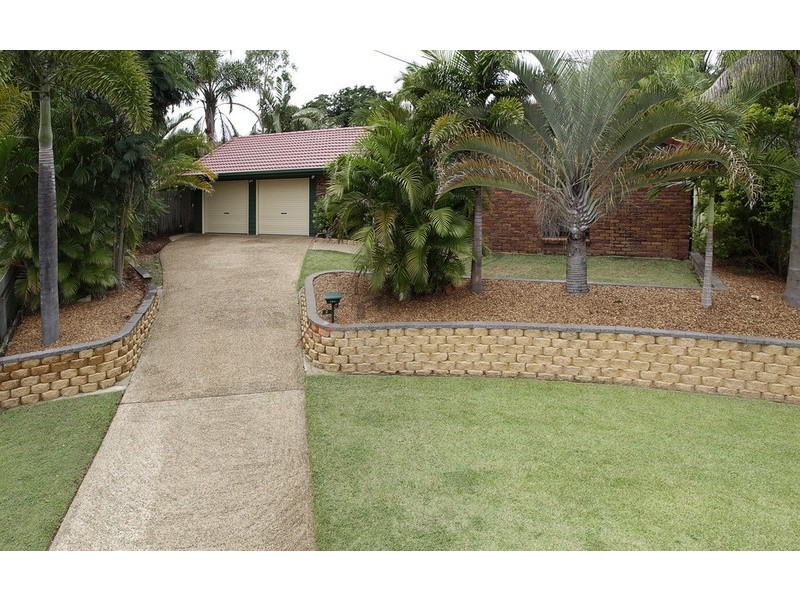 2 Watling Street, Hillcrest QLD 4118