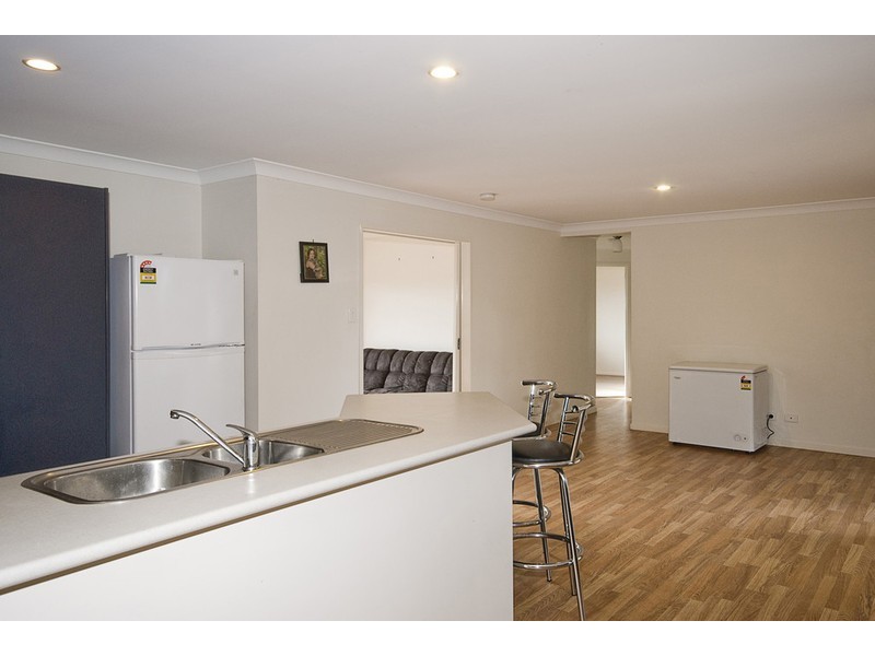 13 Robur Street, Marsden QLD 4132