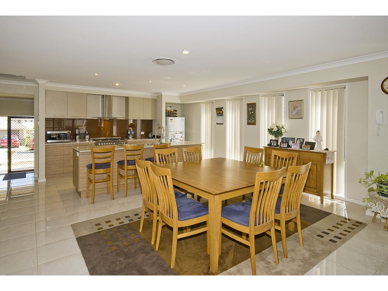 6 Esperance Circuit, Springfield Lakes QLD 4300