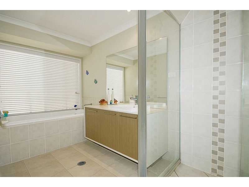 6 Esperance Circuit, Springfield Lakes QLD 4300