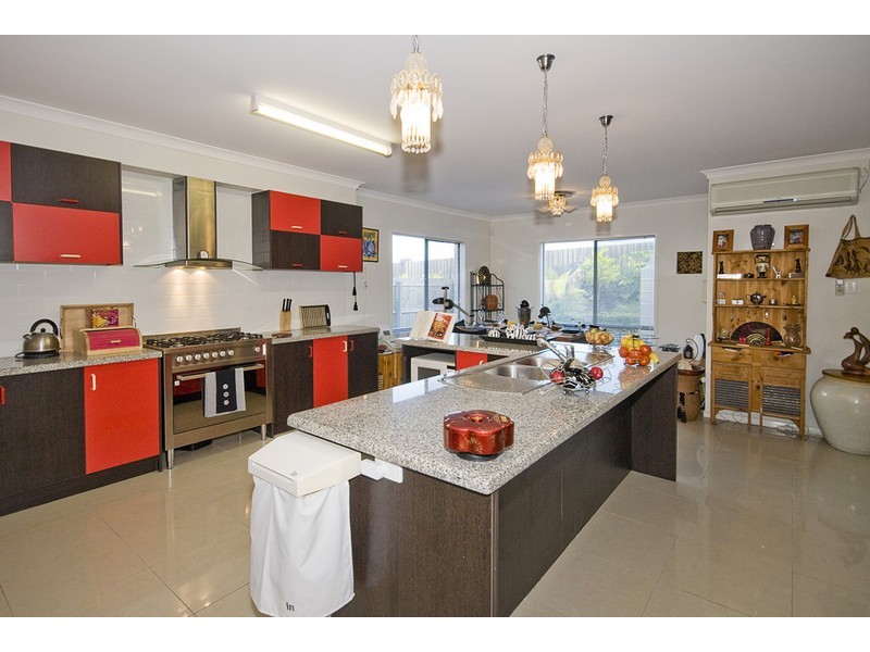 Forest Lake QLD 4078